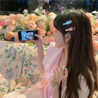 春色无遮入眼廉